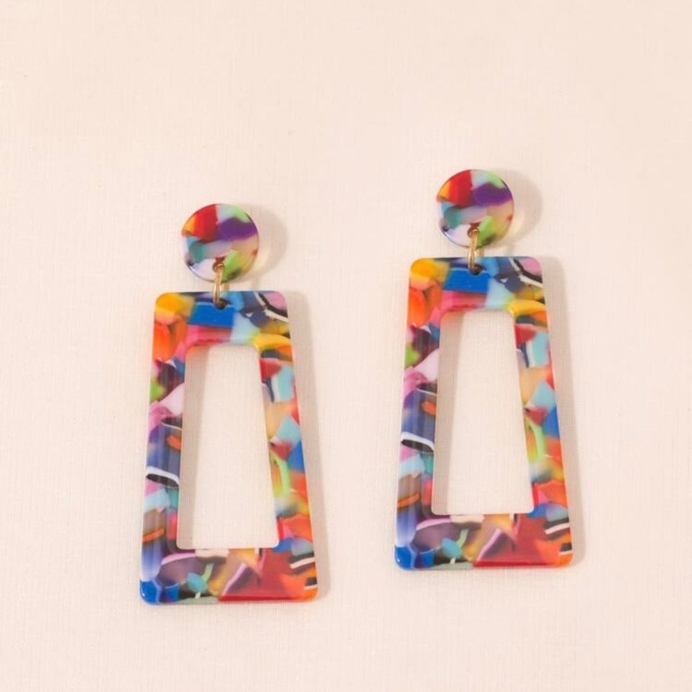 3/$30 ❤️ Acetate Geometric Earrings - Picture 3 of 3